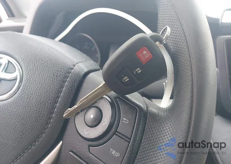 2018 Toyota Rav4 Le z USA, uszkodzony, nr VIN 2T3BFREV4JW817047